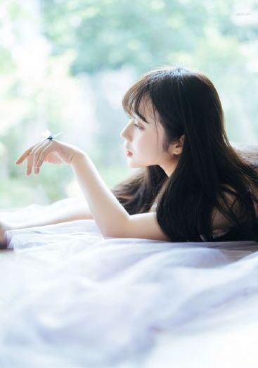 善良的嫂子李采潭